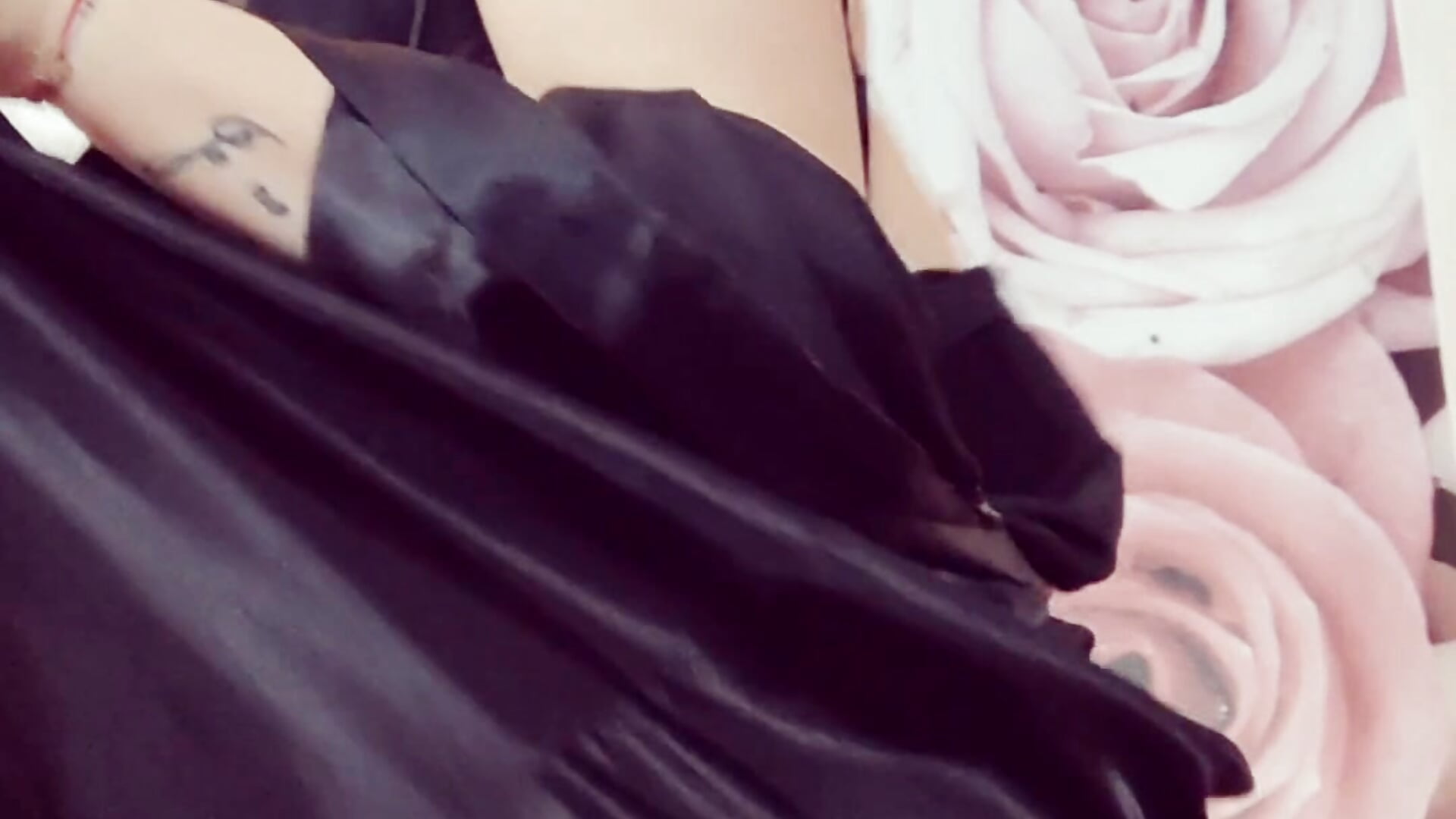 VID_20210116_133710_01 - video by HessaHessy cam model