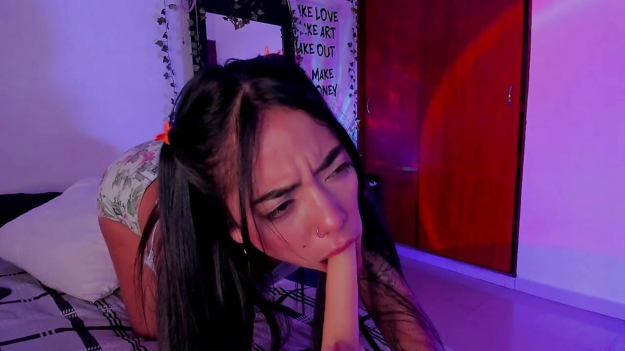 hmm do you like that?👅💧🍆 - little_kayla_ 캠 모델의 동영상