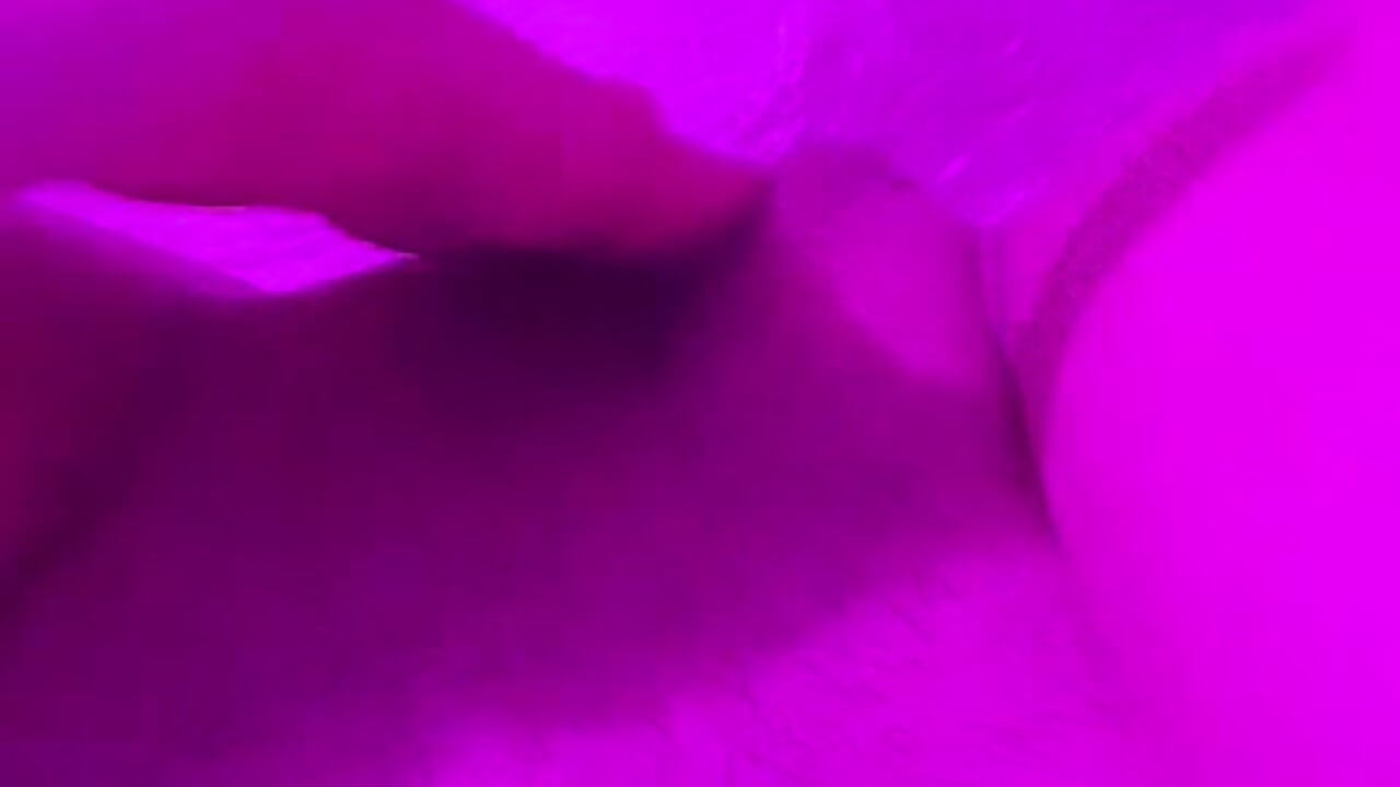 I love to caress my pussy😍🤤