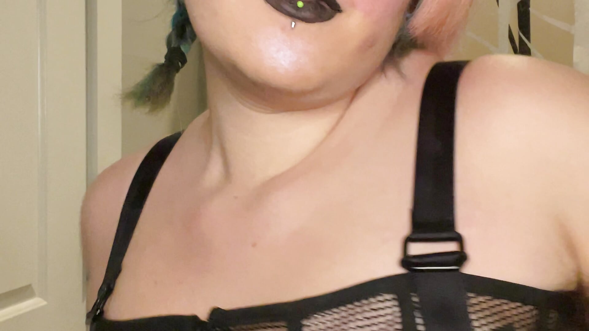 goth sample - βίντεο μοντέλου ivolustful