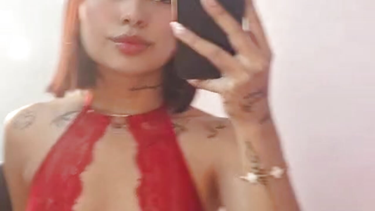 Catch me if you can 😉 - video by kinkylittlegirll cam model