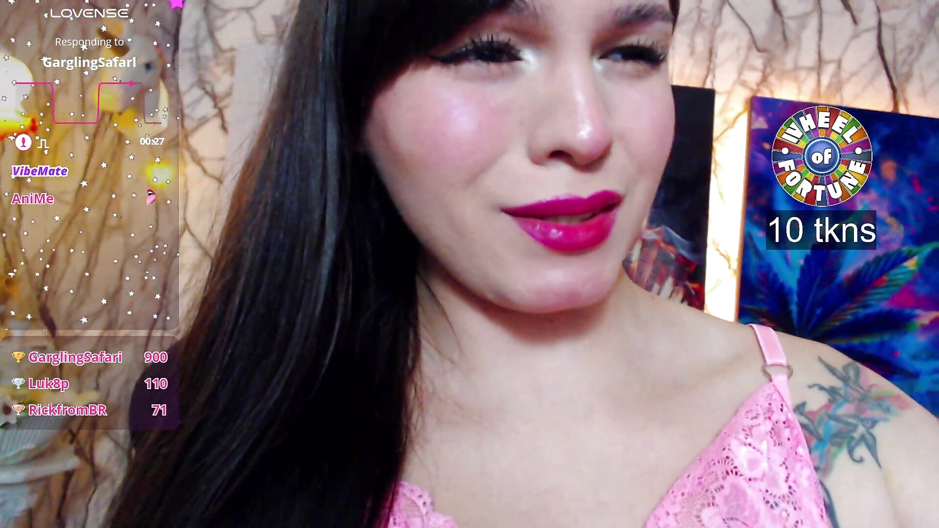 face + play ​dick 🤪​ - video của người mẫu cam EmiTranny