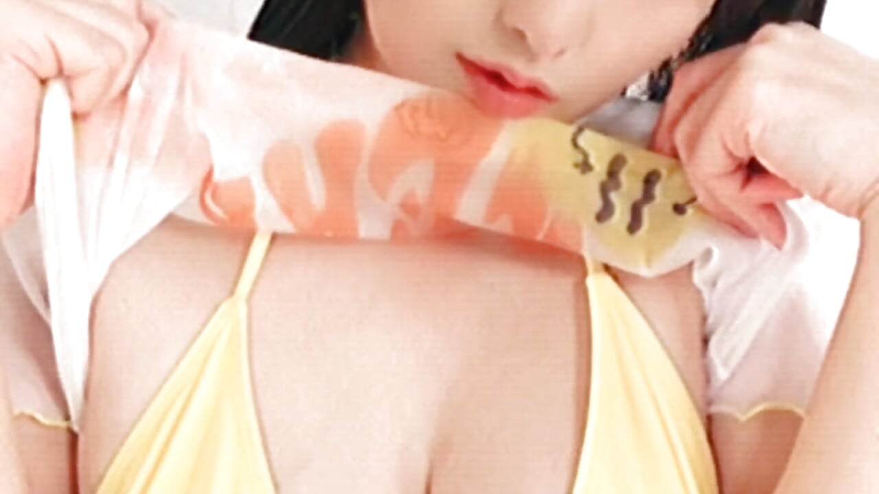 Bikini – video af SANA777SAN cam-model