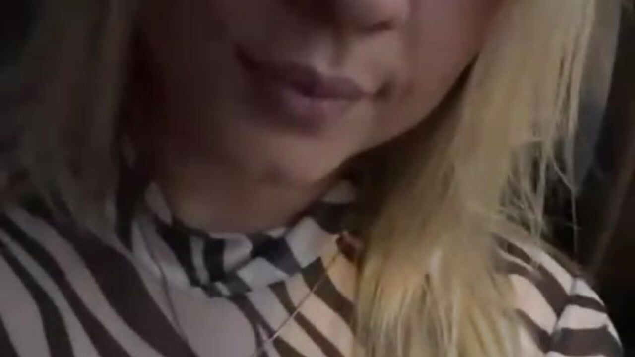 “She is fascinated by sex.” - Gaia_Stone 캠 모델의 동영상