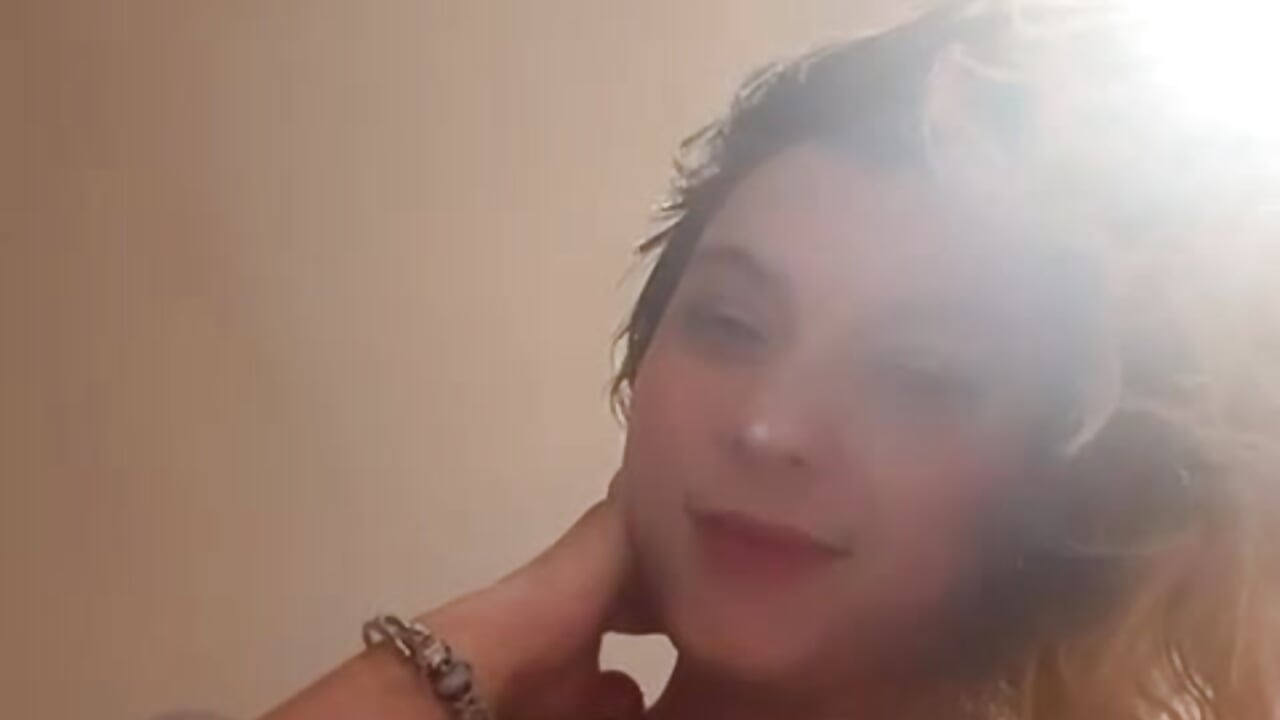 Do you want me to ride you?💦 - video od modelky/modela Gaia_Stone