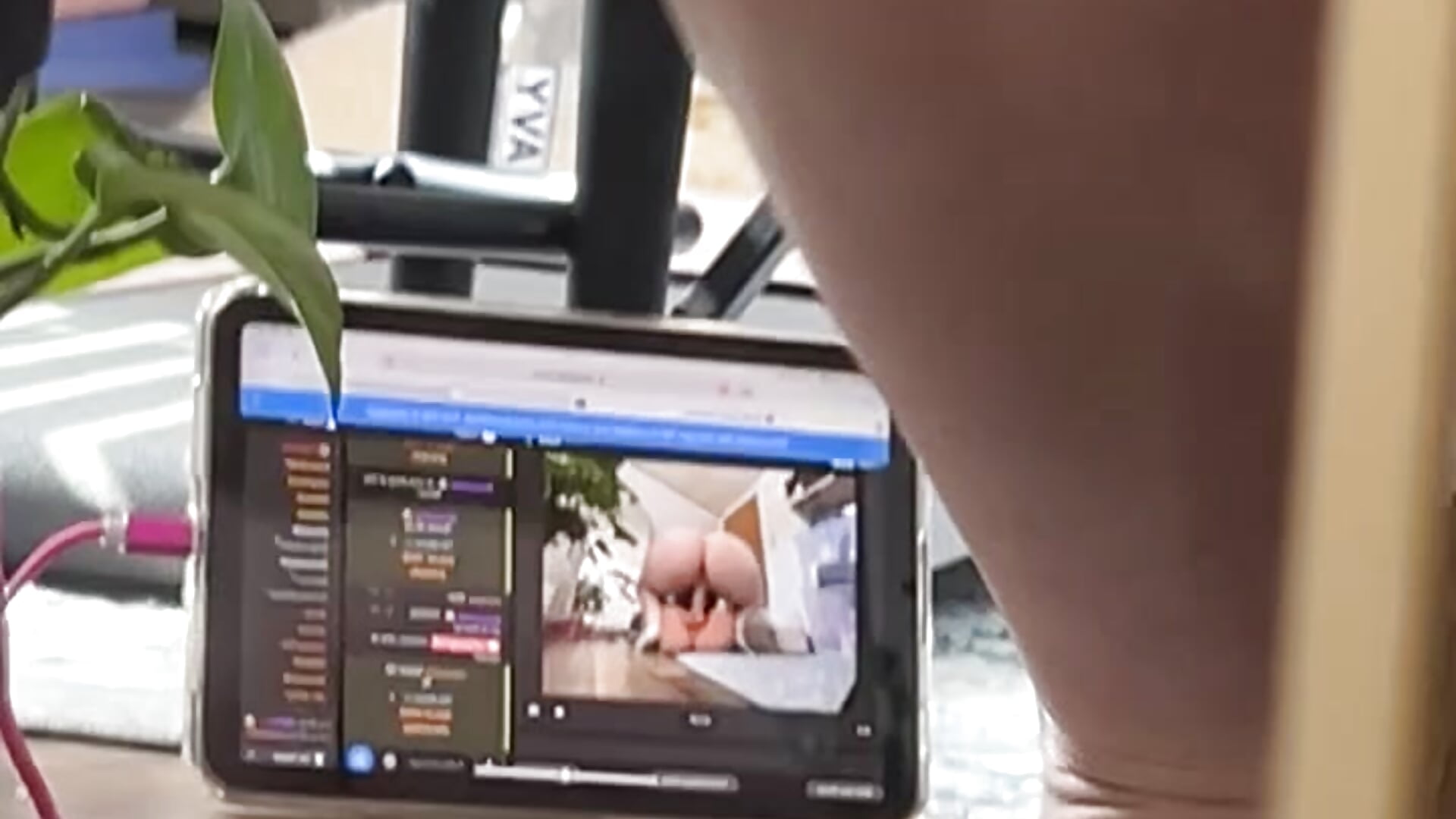 Pov you tipped TORSO RIDE off my menu - video di onlysage444 modella di cam