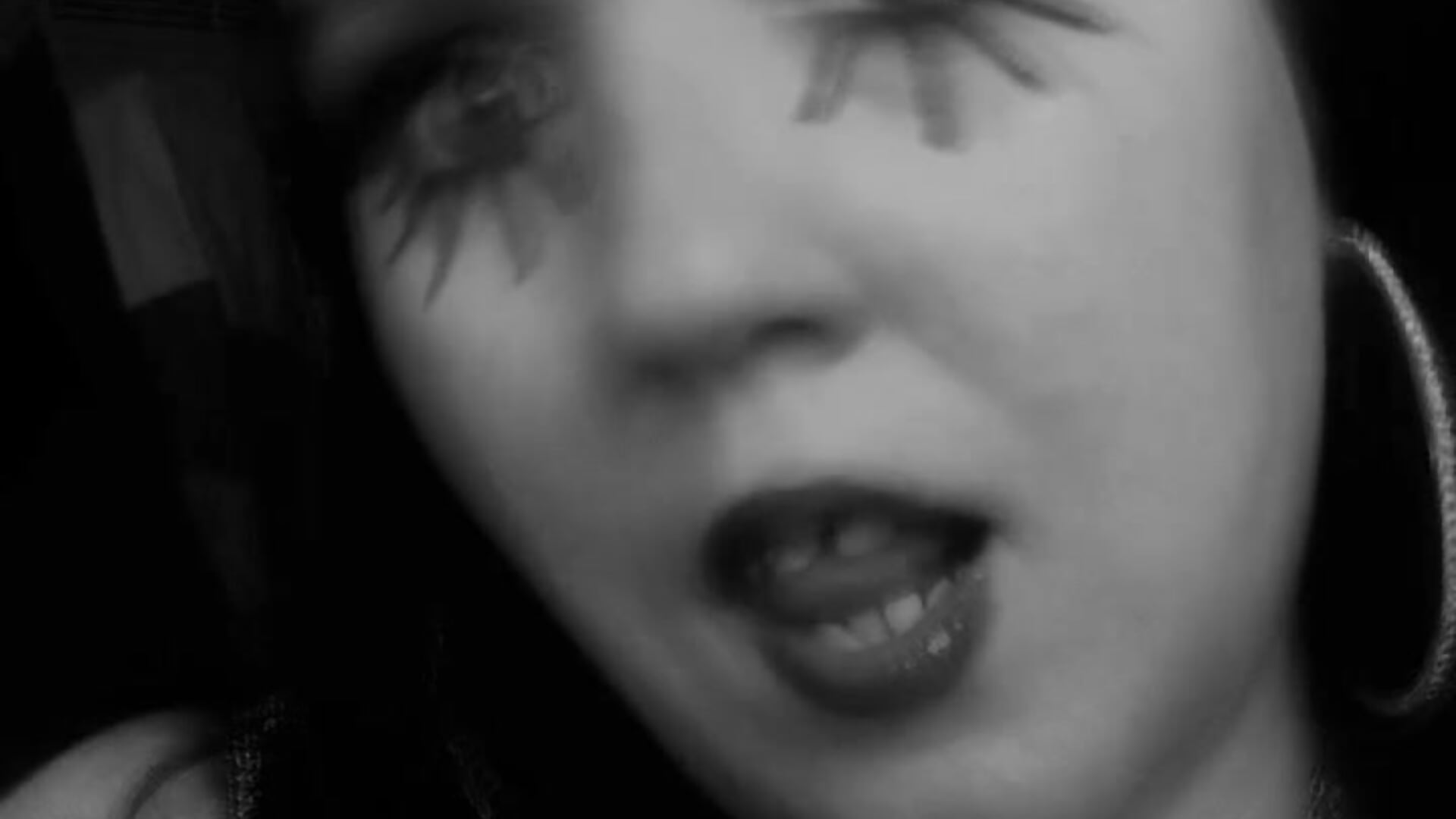 Happy Halloween! - video oleh model kamera LeonaHarrison