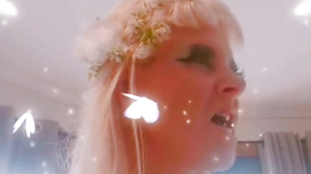 export_1711953671184 - video by 55crystal cam model