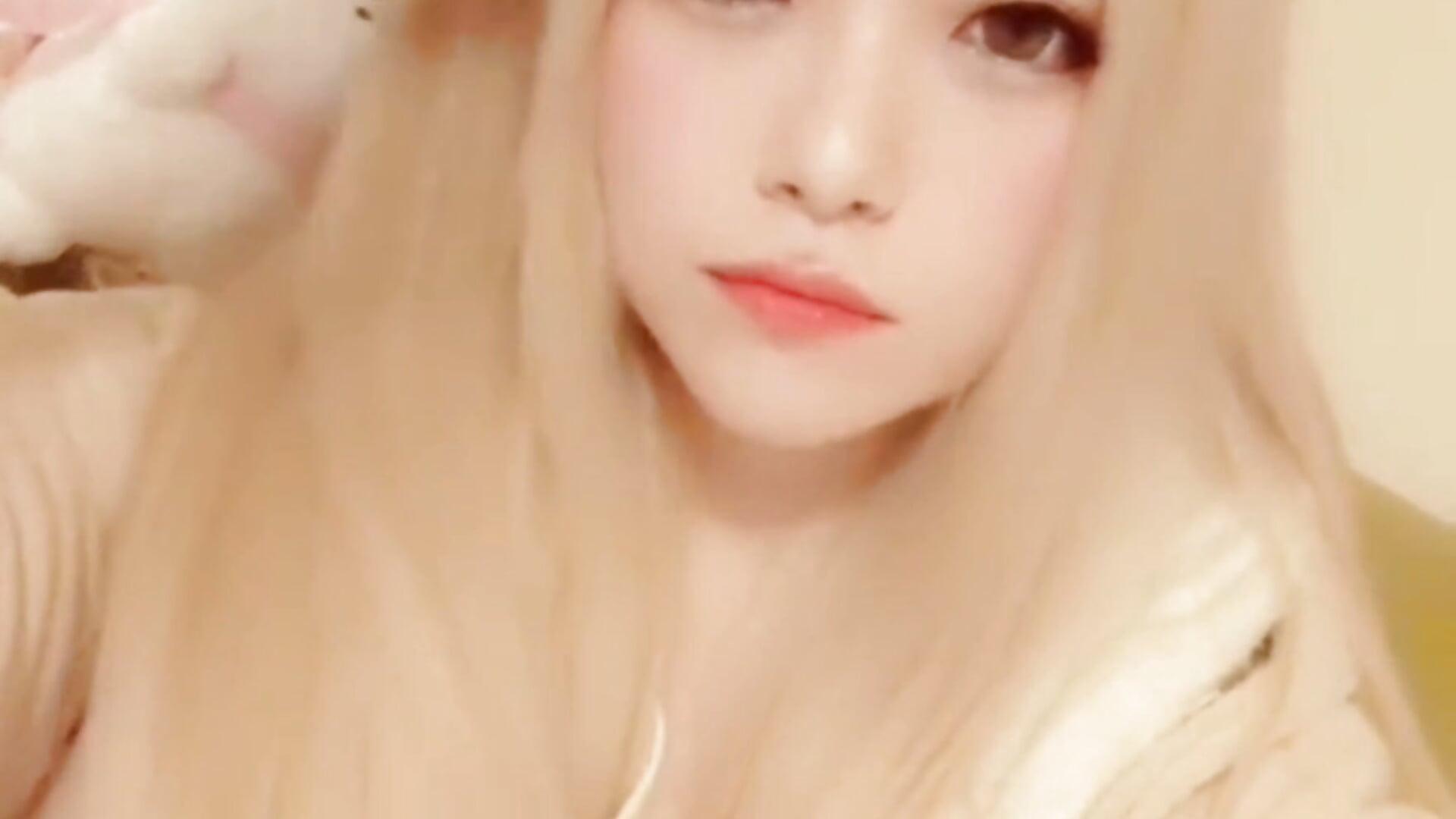 ぴーす✌️ - liliyRiSAcha-n 님의 동영상