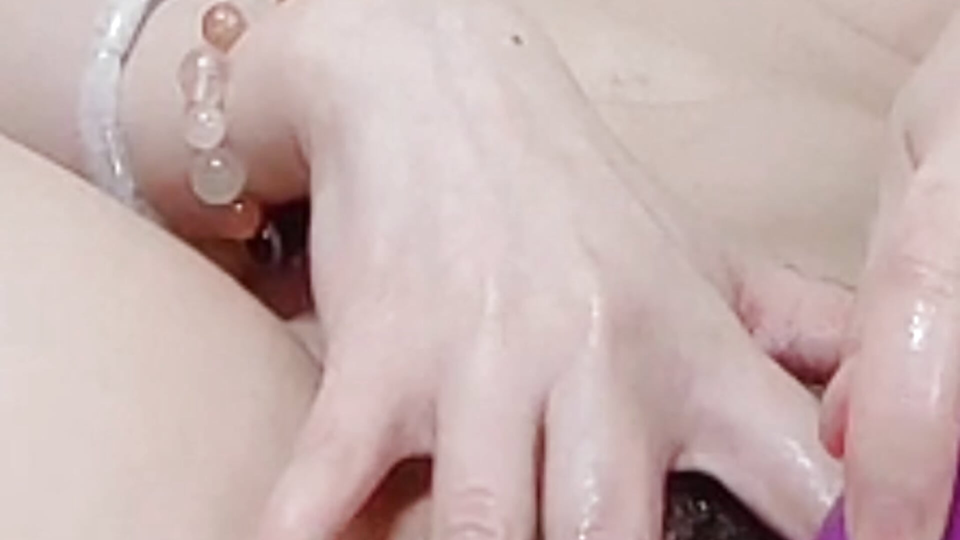 吸うやつと大量の潮吹き。 - vidéo du modèle de showcams liliyRiSAcha-n