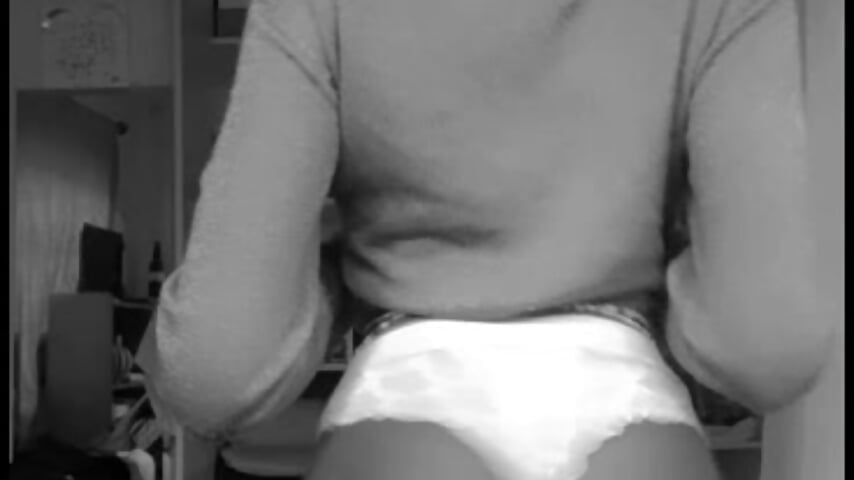 Talk Dirty - video by Curvy_slutty cam model