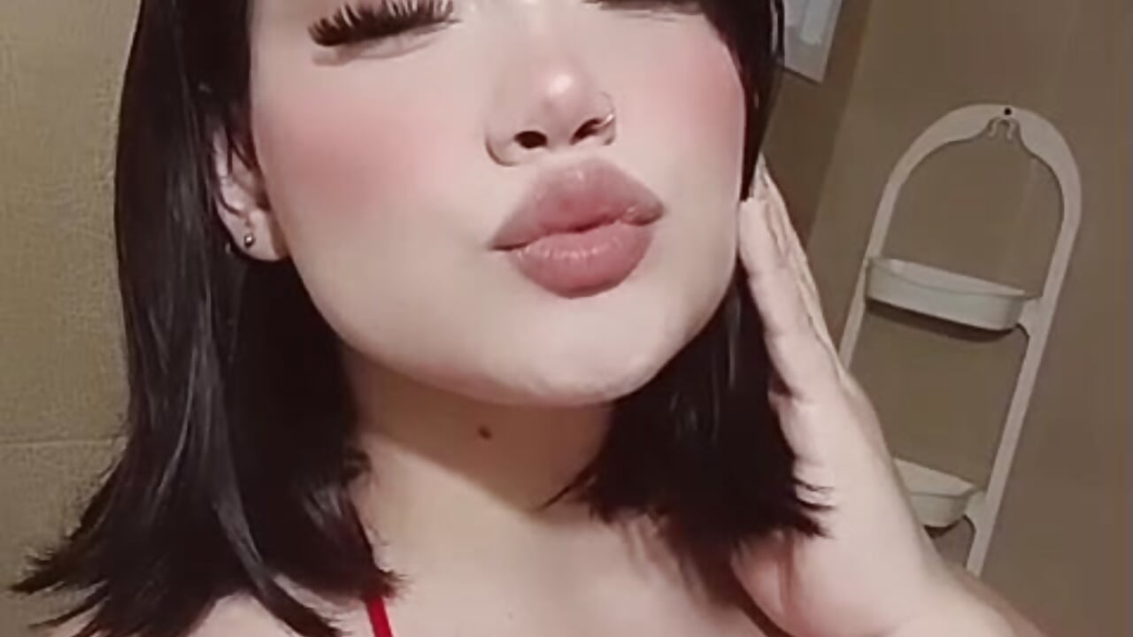 WhatsApp Video 2025-11-18 at 11,14,11 PM - video by naturalfeeling01 cam model