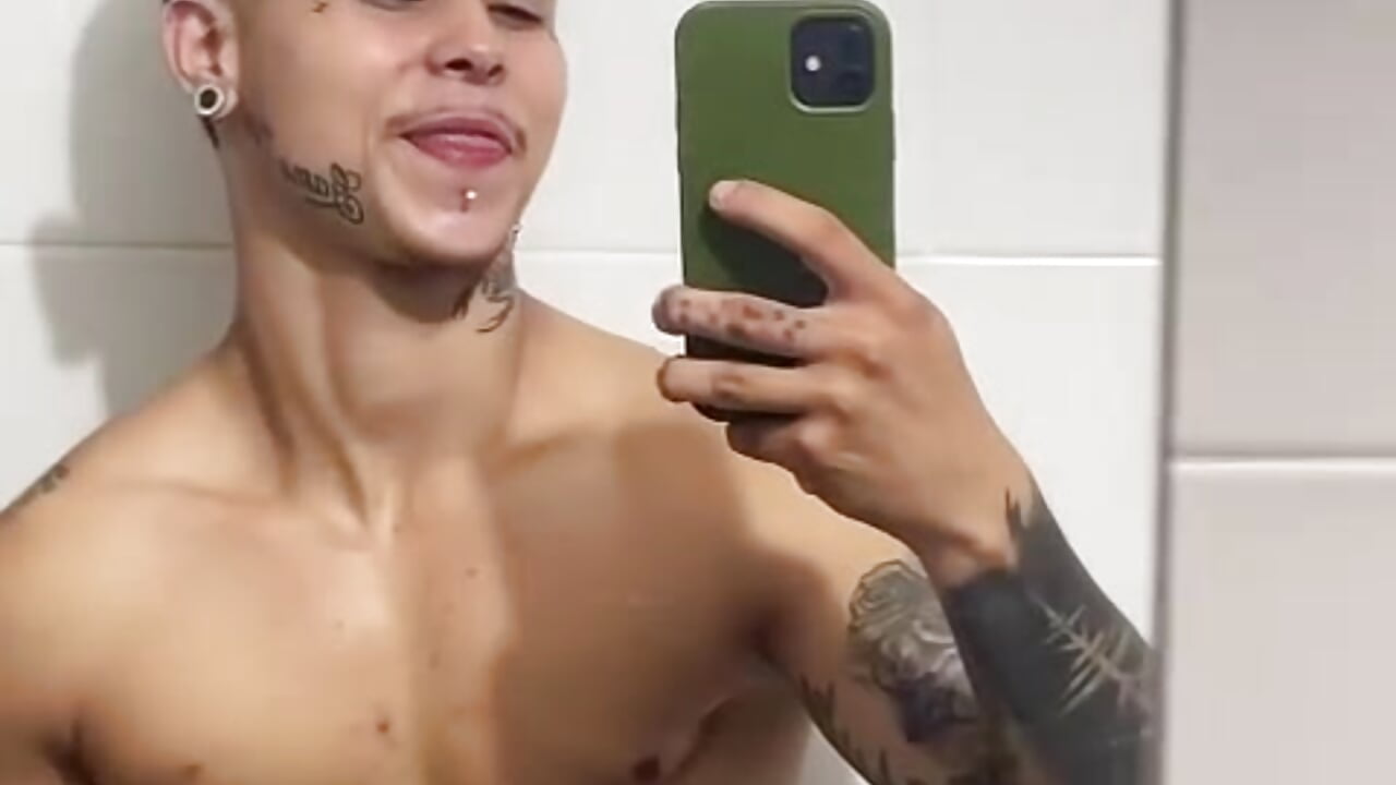 a men trans – видео вебкам-модели STEFAN_WONDER