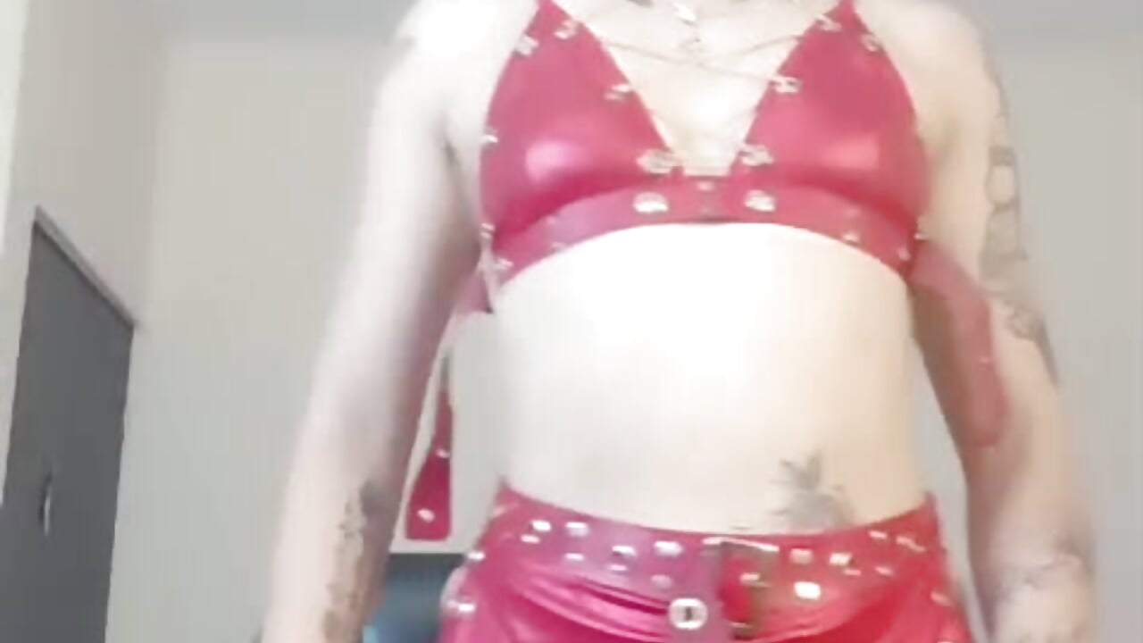Stand behind me and grab my hips😏 - video by Kristen_Garner cam model