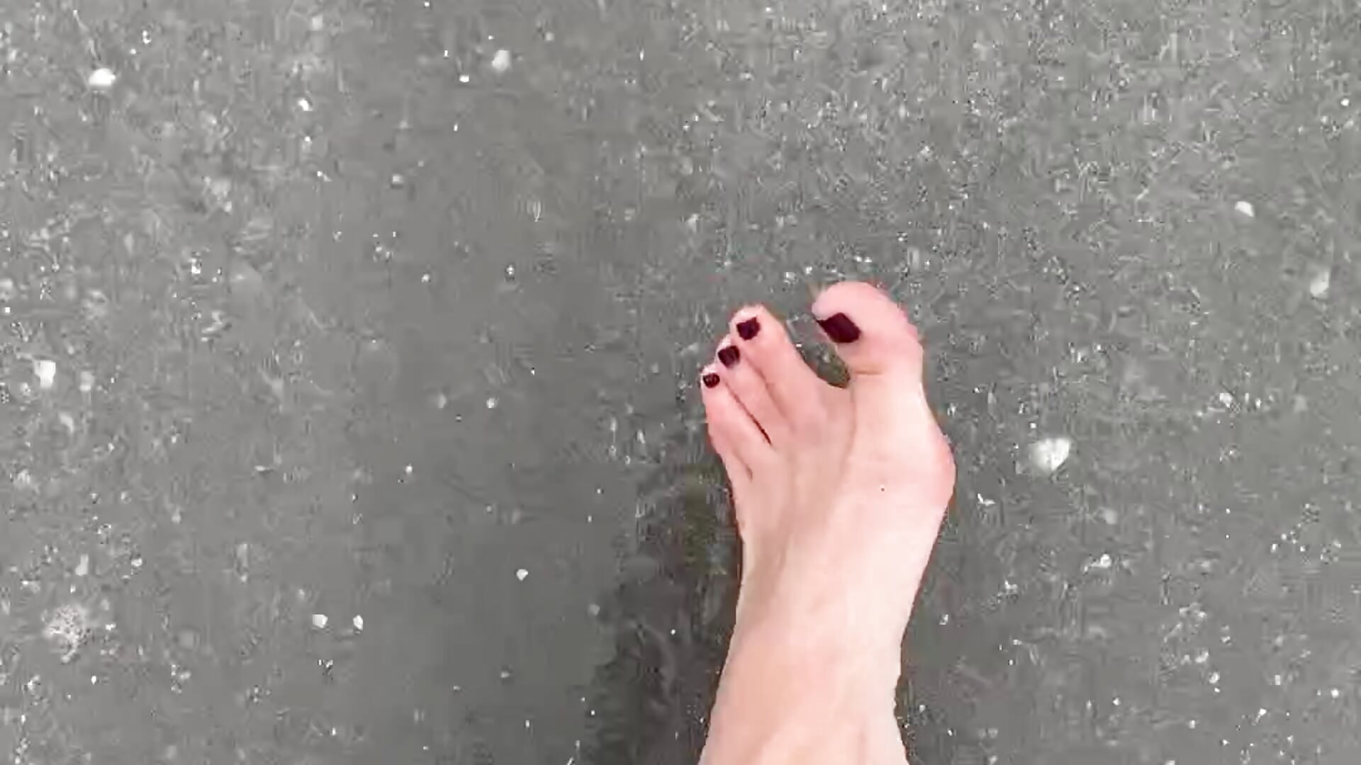 my wet feet - video by Dina-Light cam model