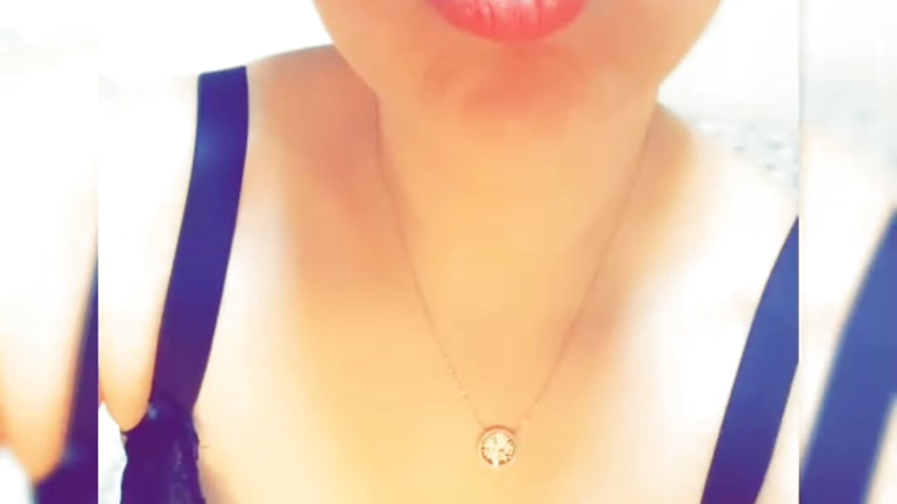 Kiss - video by Lea_Fontaine cam model