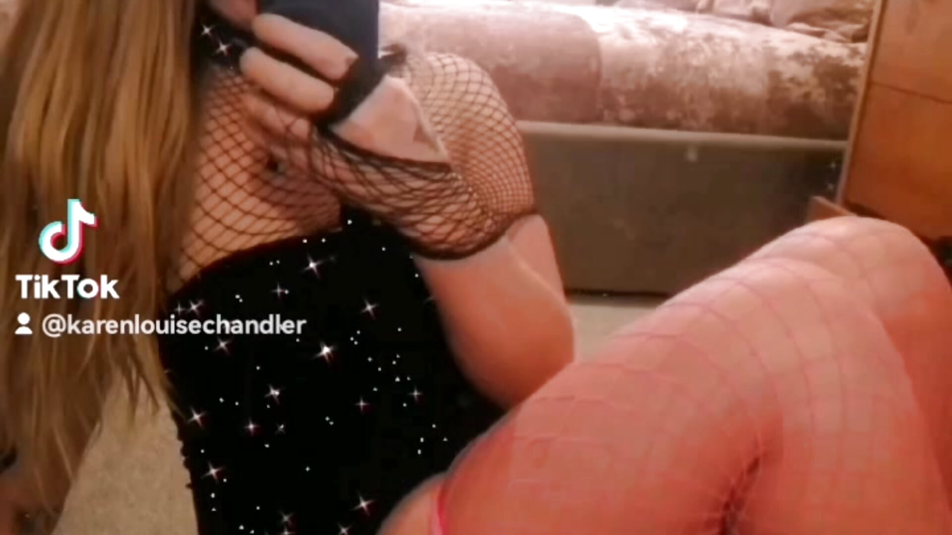 2023-02-17-121958350 - video by karena1982 cam model