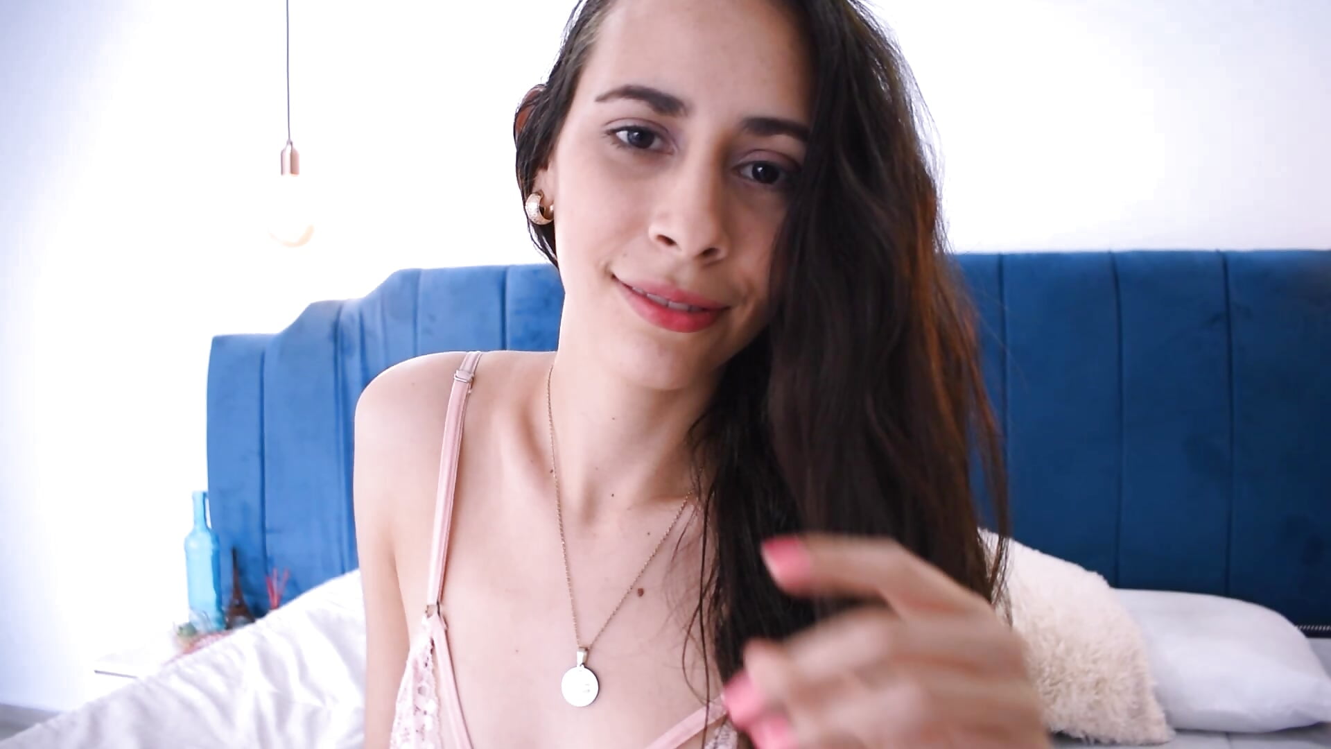 Know me love - video by Alice_Evening cam model
