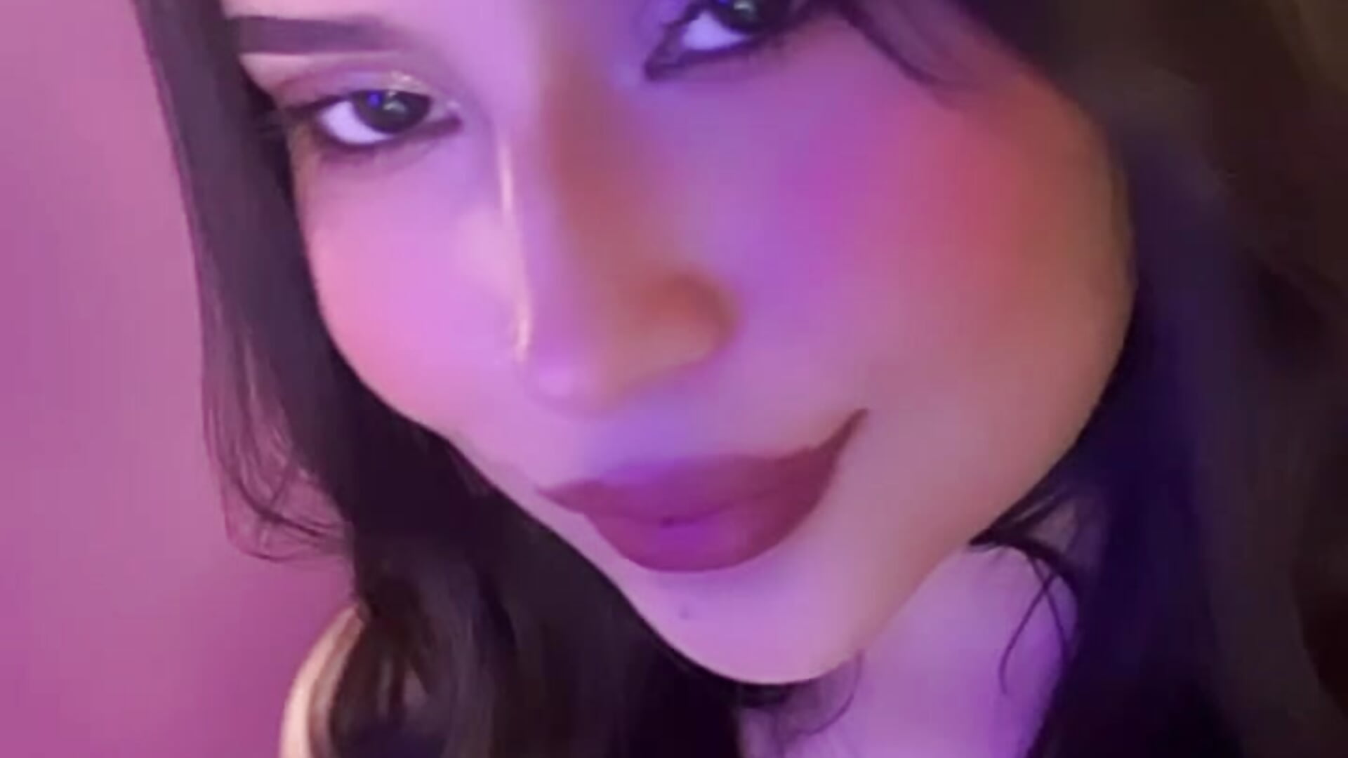 Iloveu - video by Alessia_taylor_ cam model