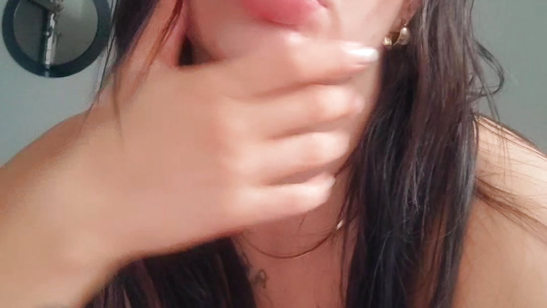 Kisses on that mouth 😈