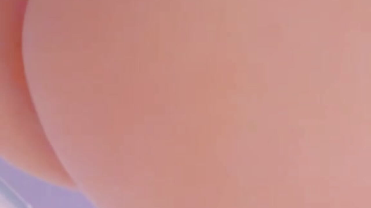girl with anal plug 😈 - georgiia_cm 캠 모델의 동영상