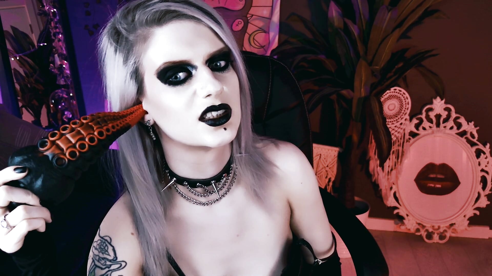 Tentakli on my mind... - vidéo du modèle de showcams Noah_ElmerX