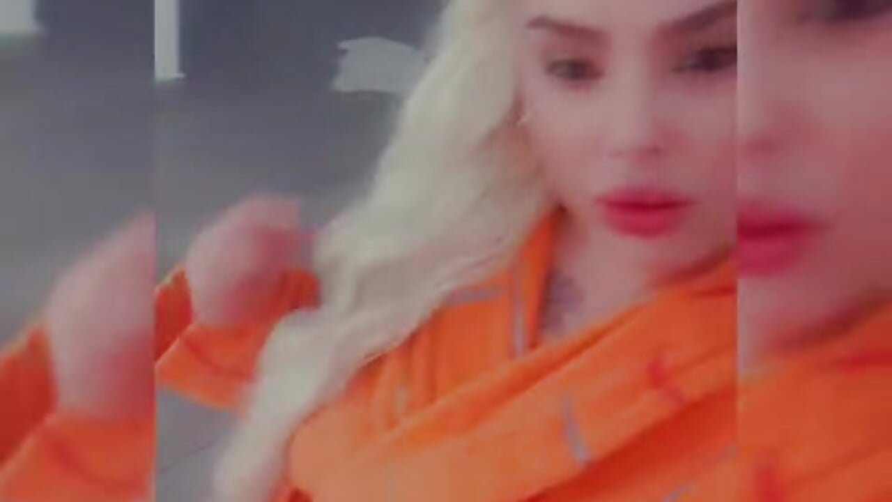 WhatsApp Video 2024-02-08 at 10,26,36 - video by Ellyslimdoll cam model