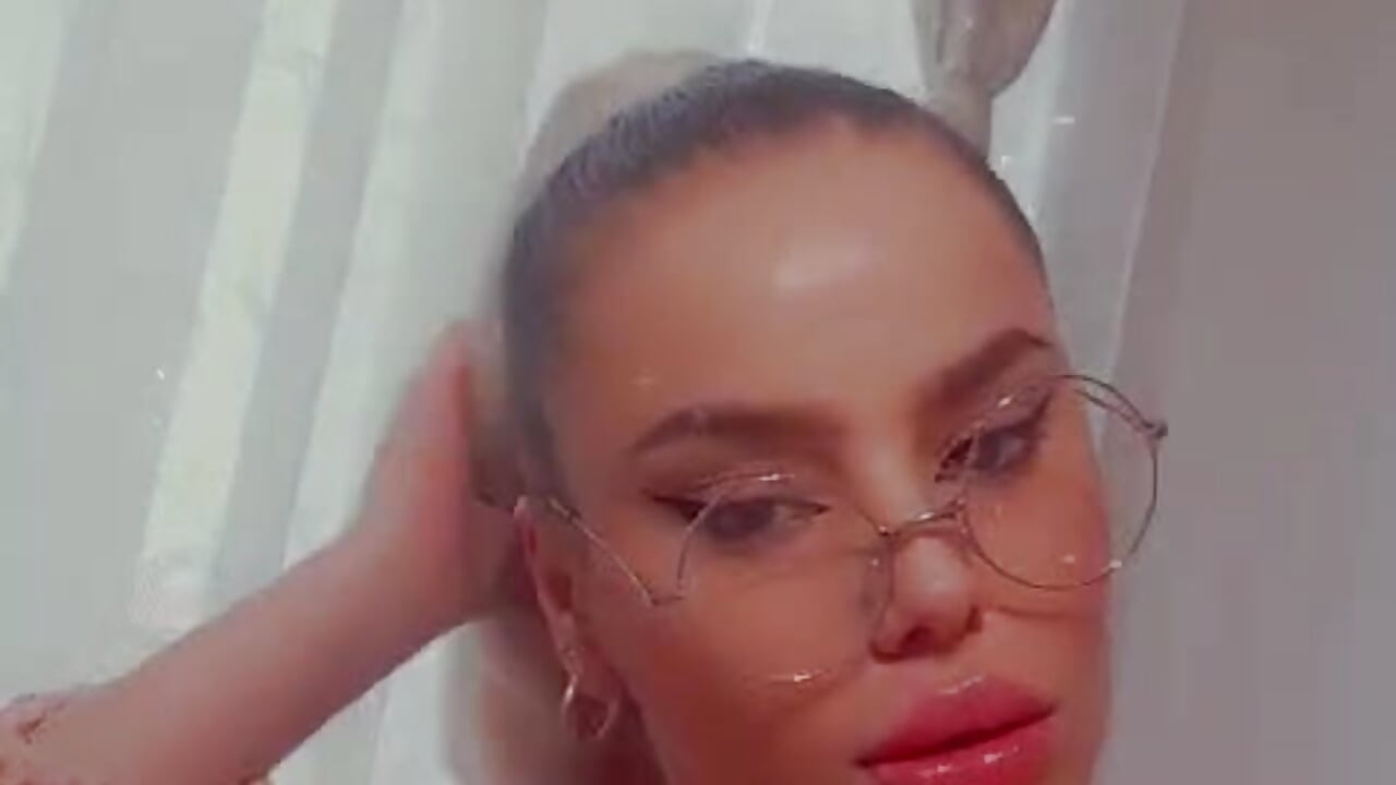 WhatsApp Video 2024-02-10 at 05,06,06 - video by Ellyslimdoll cam model