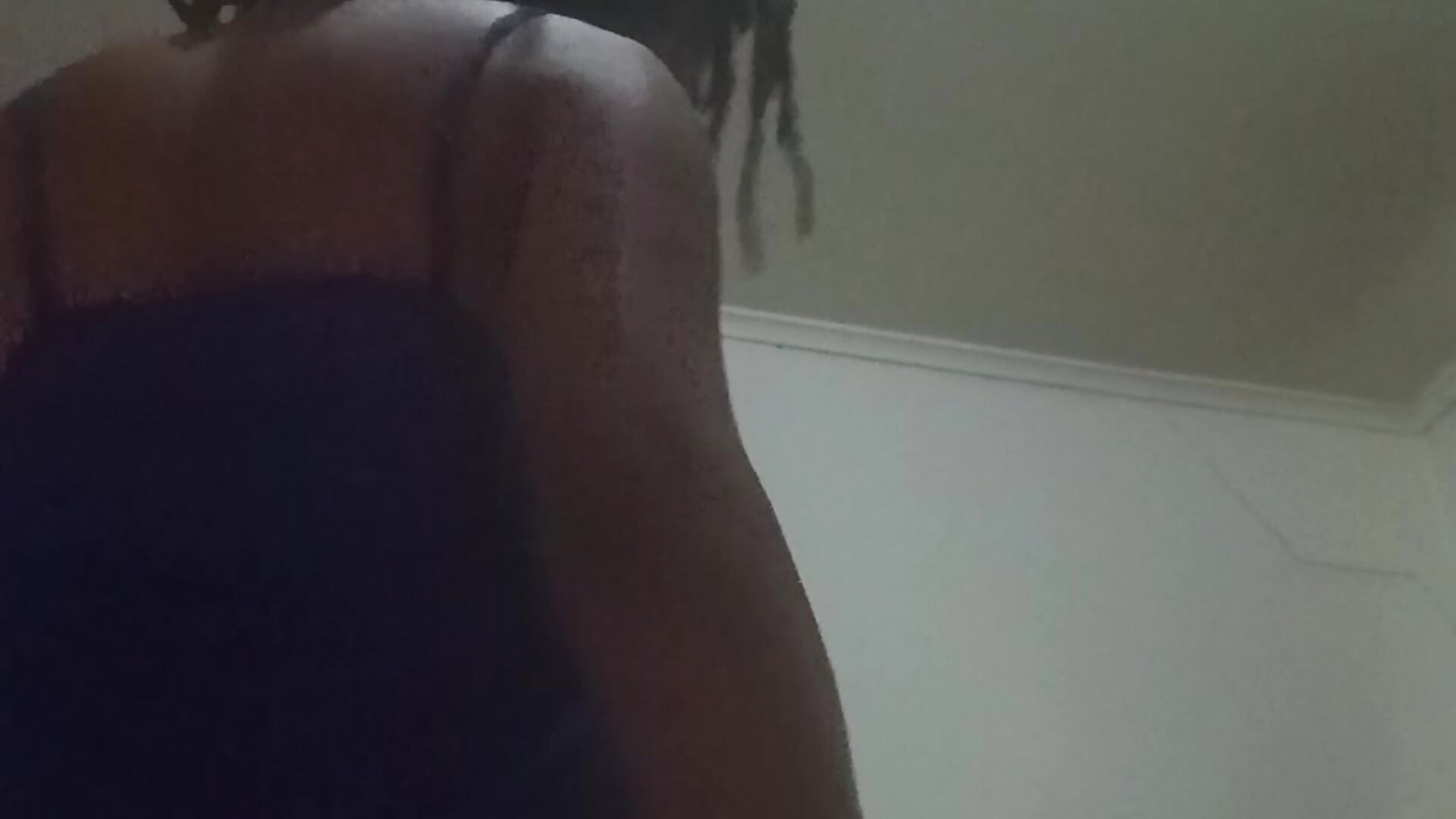 Prancing around,  cover girl 😃 😏 💸 - video by paradisejas cam model