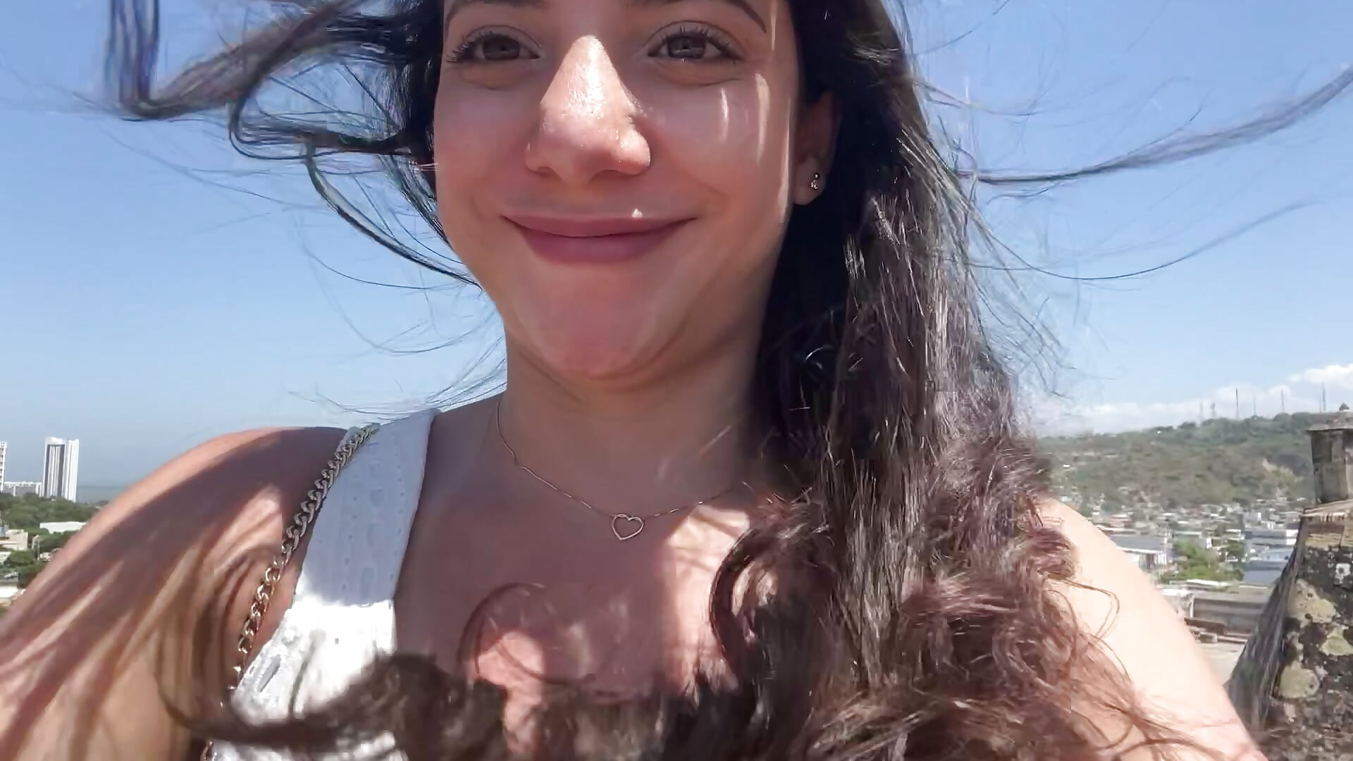 ✨ — filmik adriana__sosa_, modela(-lki) na kamerkach