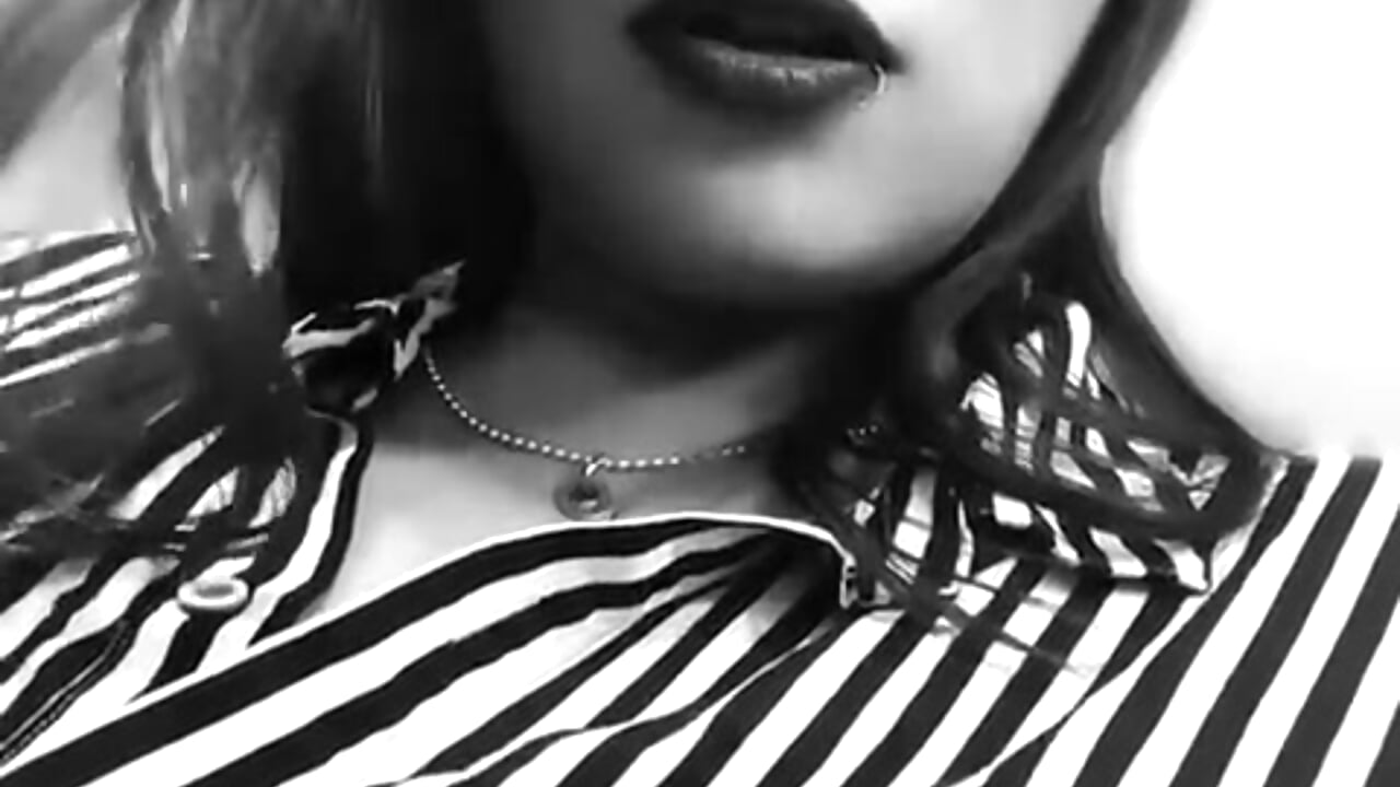 colombia ❤️ - video by juanitared cam model