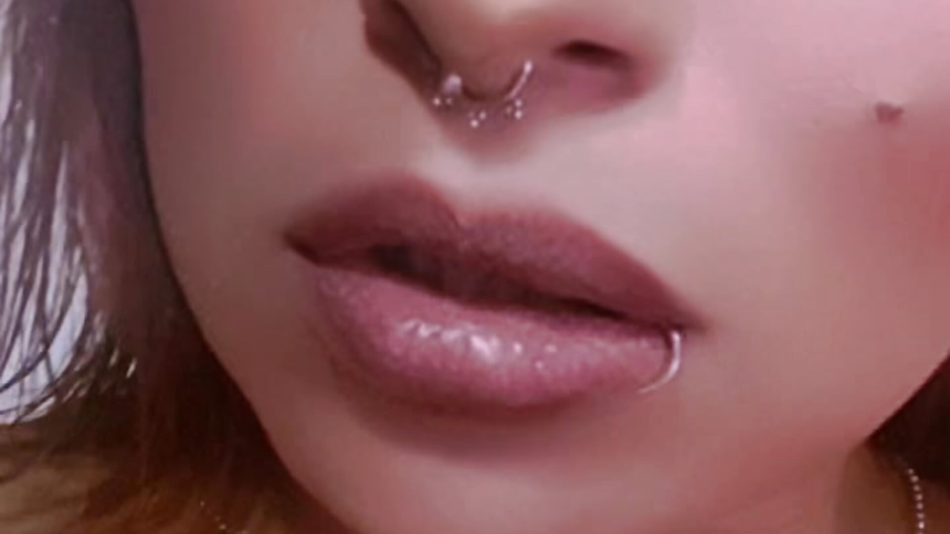 🫦👄 - video by juanitared cam model