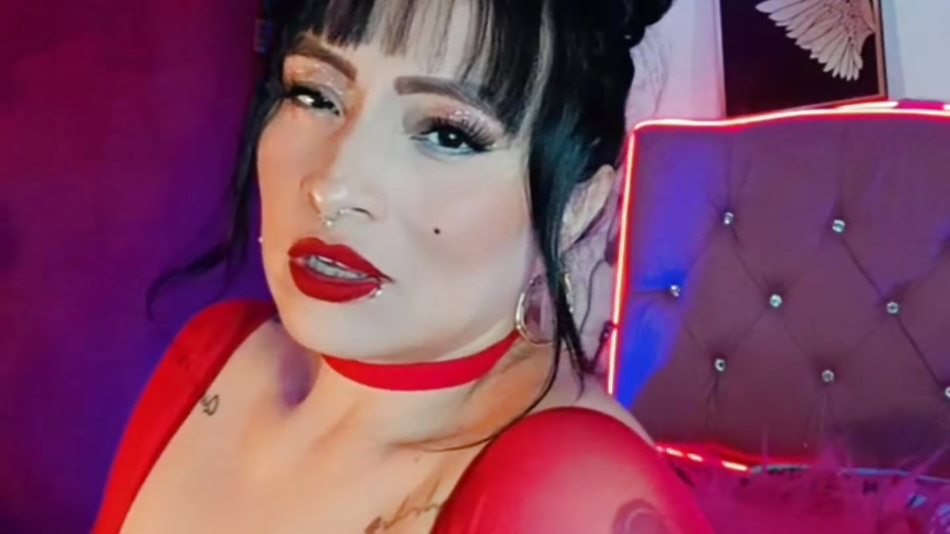 Sexy juanita - video by juanitared cam model