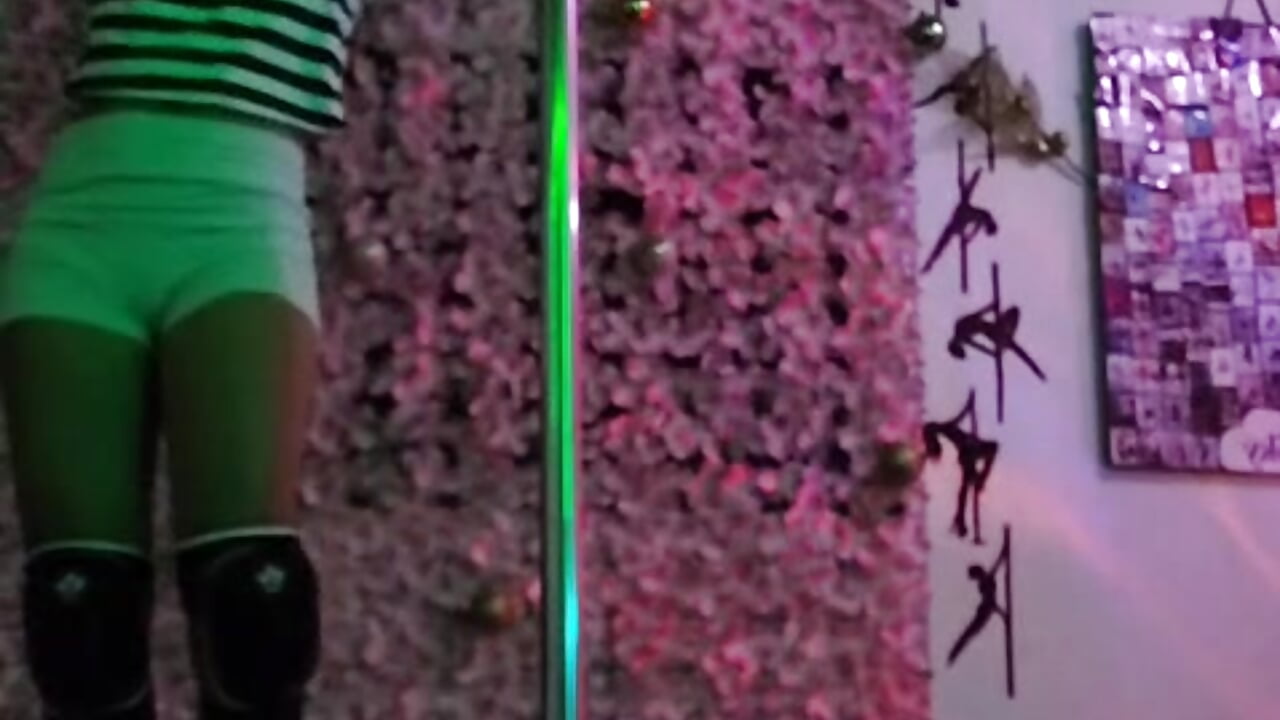 pole exotic - video by Iris_Ross_ cam model