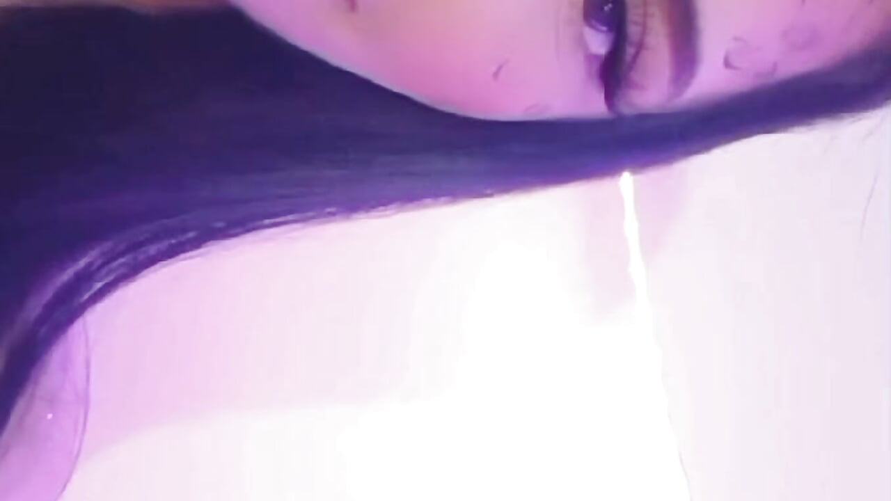 gatita - video by Coralinnee_ cam model