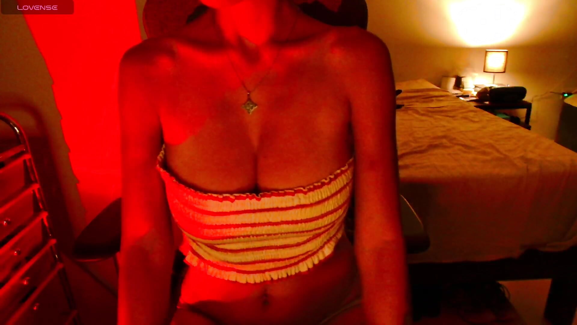 nude for you - video av Marie_Isthar cam model