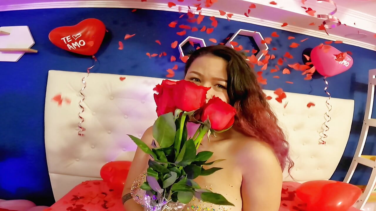 San Valentín - video by Emily_Beicker cam model
