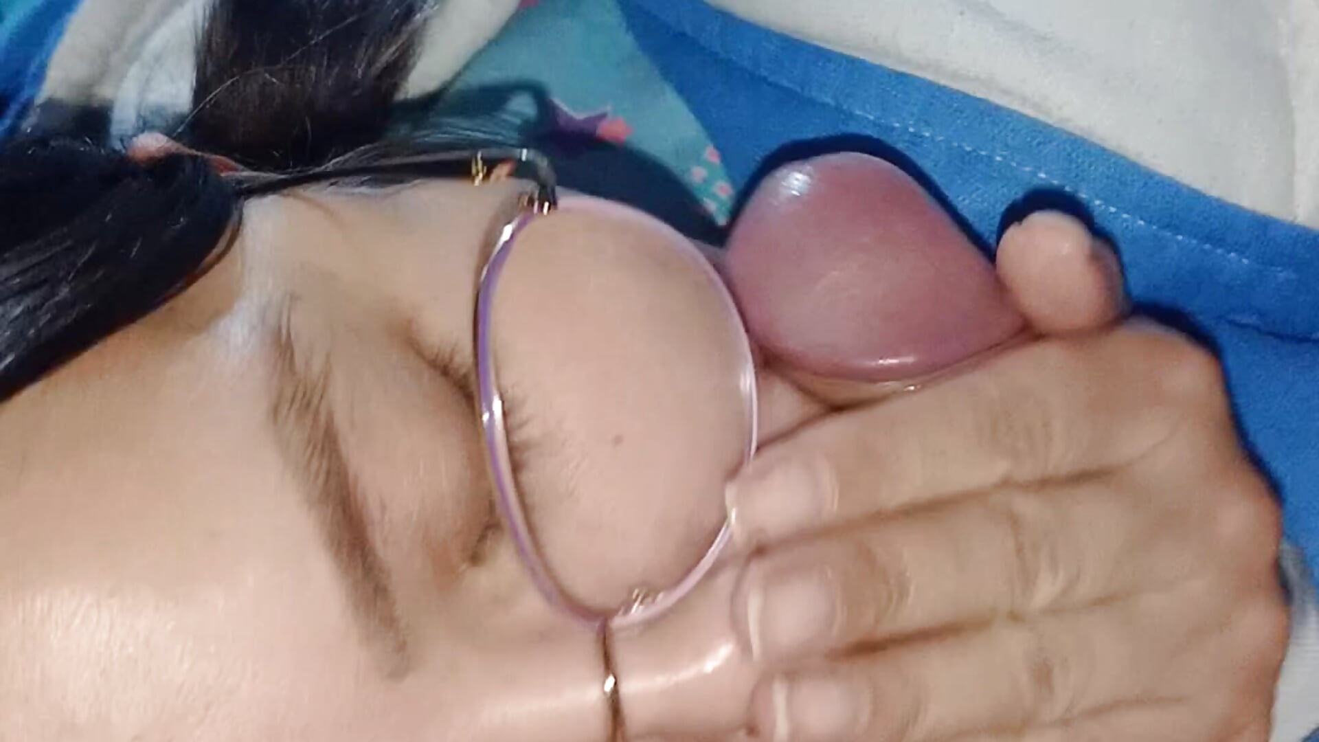 testing something delicious like a cock - vídeo de valentina_swallow modelo de câmara