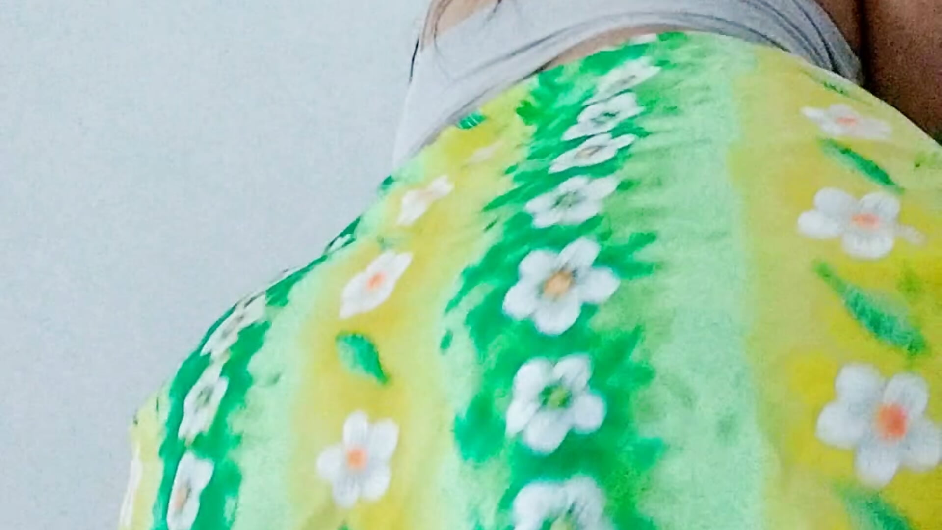 peek under my skirt XXX