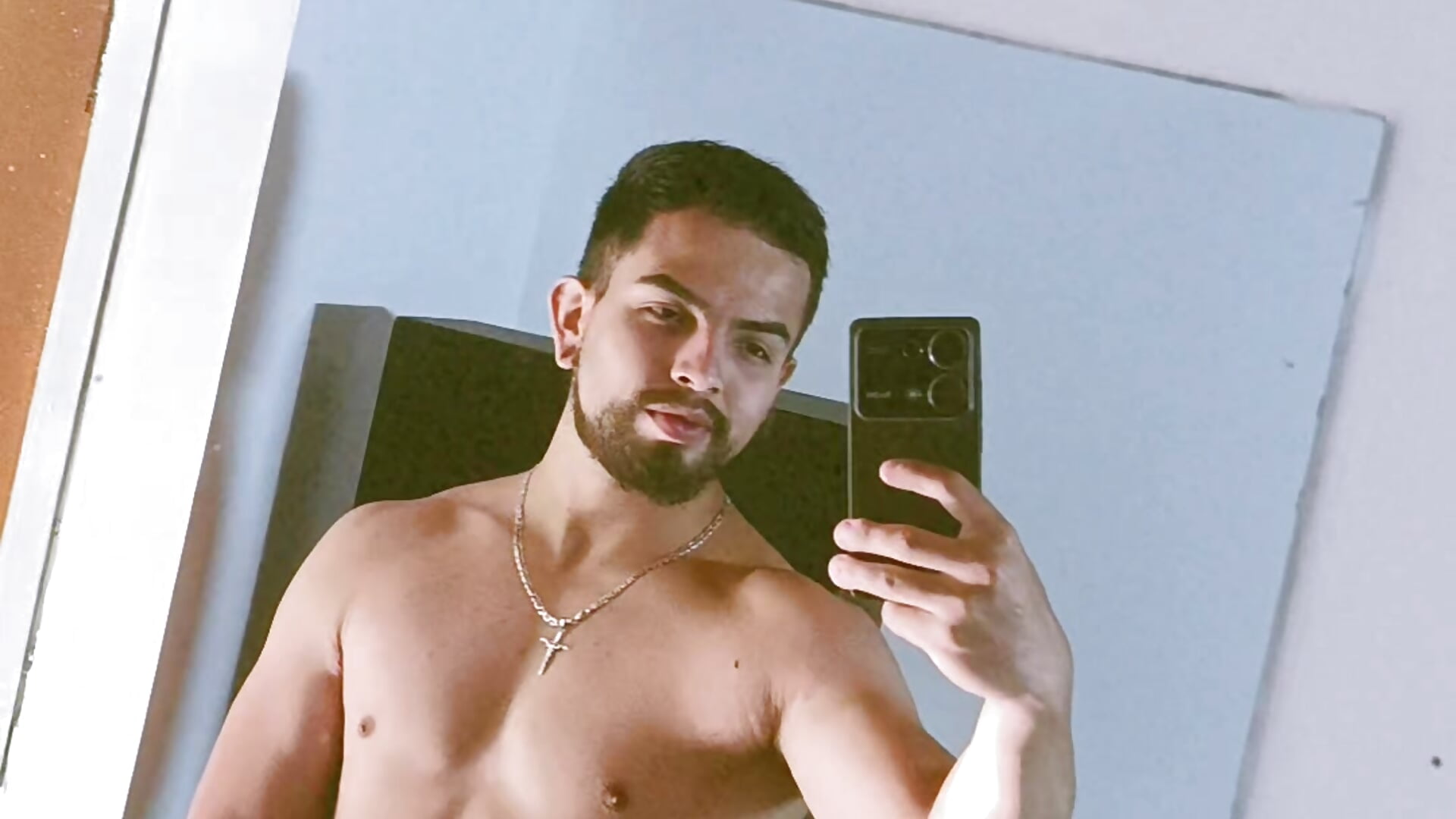 1000235675 - Video von Ferchog5 Cam-Model