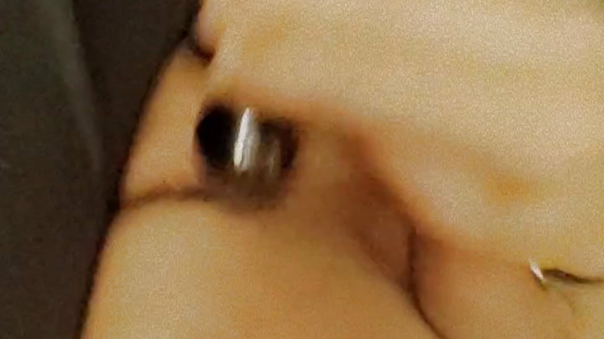 Anal Plug - video di Lou96Cypher modella di cam