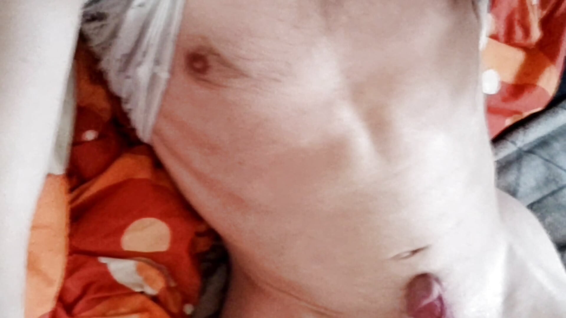 jerking a bit - video di Lou96Cypher modella di cam