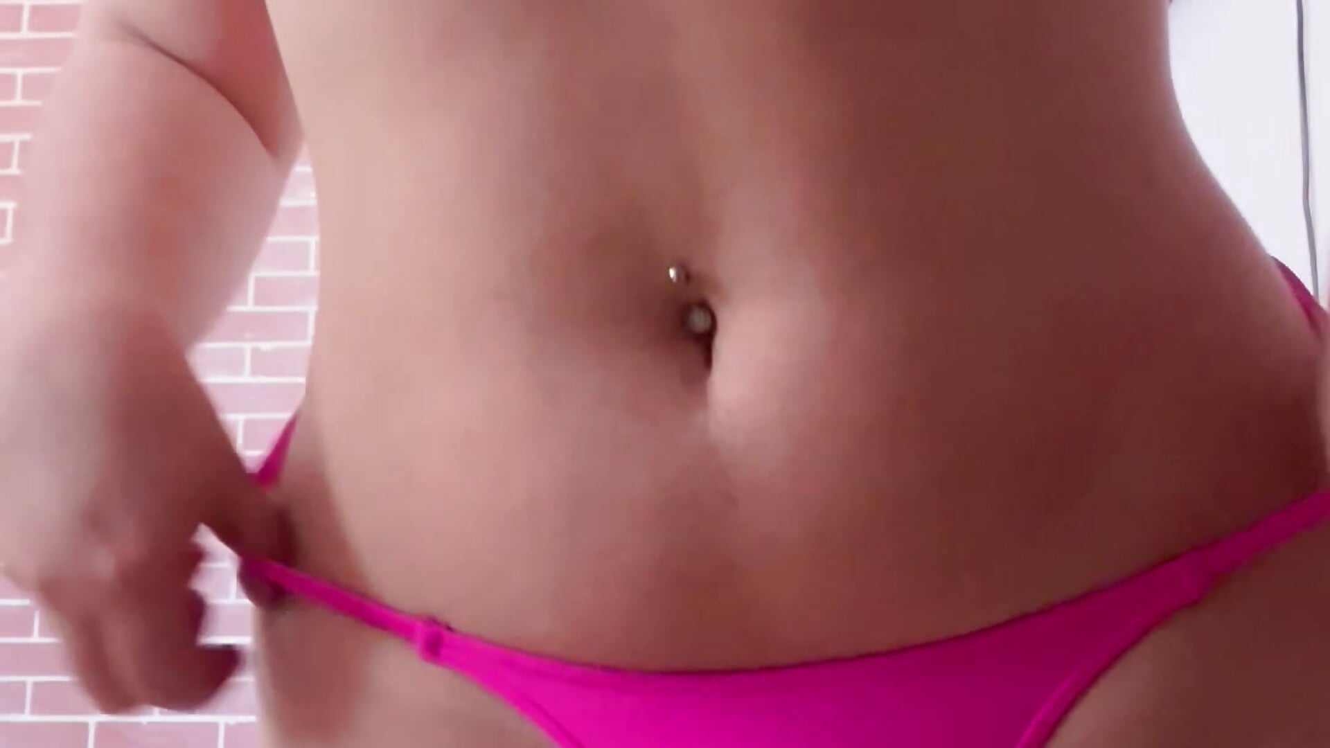 Sexy dance with hairy pussy - clip cu Valenhill@xh model videochat