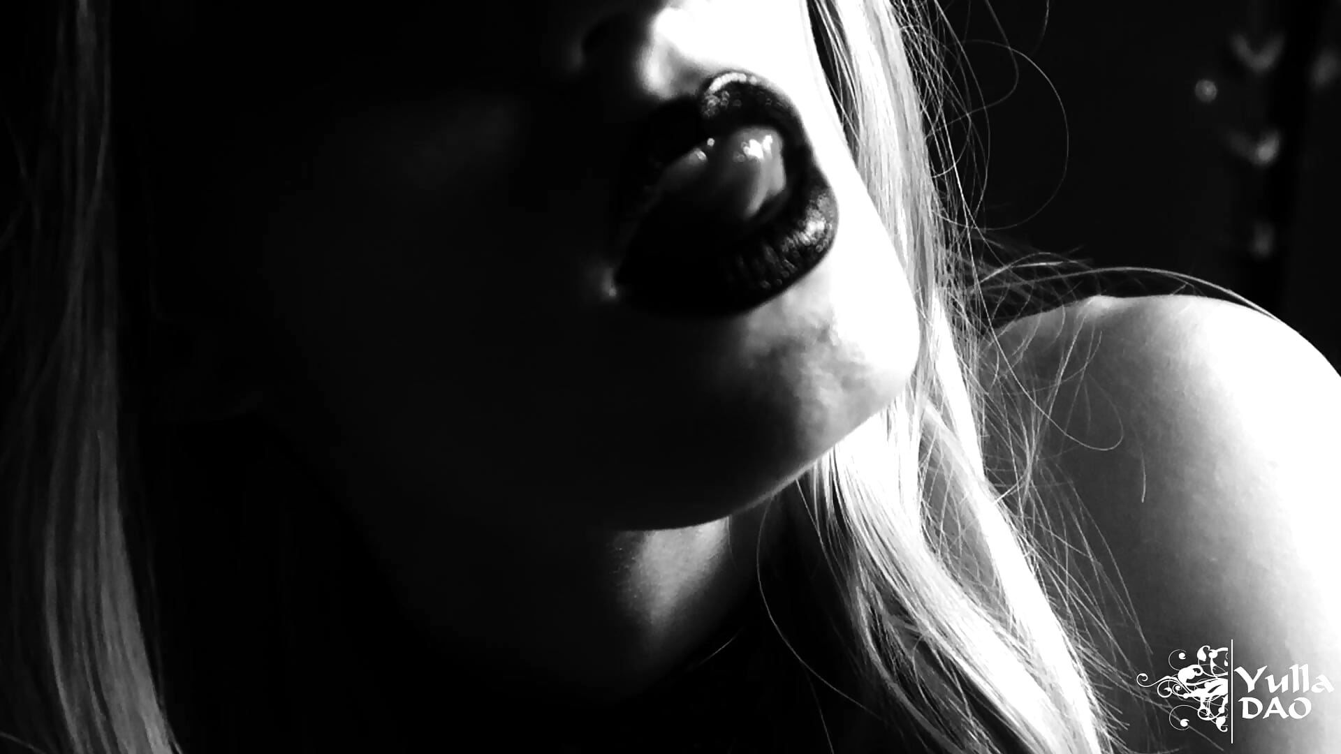 Yullaween 2020 Teaser - video di yulladao modella di cam