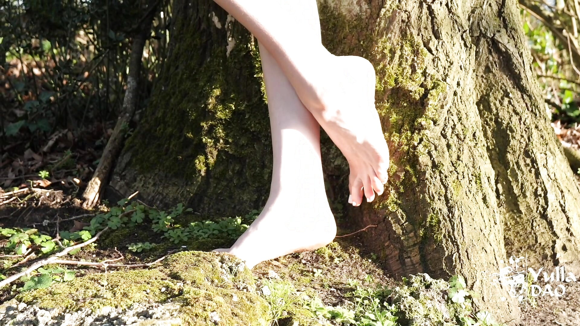 bleue nature - feet lovers teaser - video di yulladao modella di cam