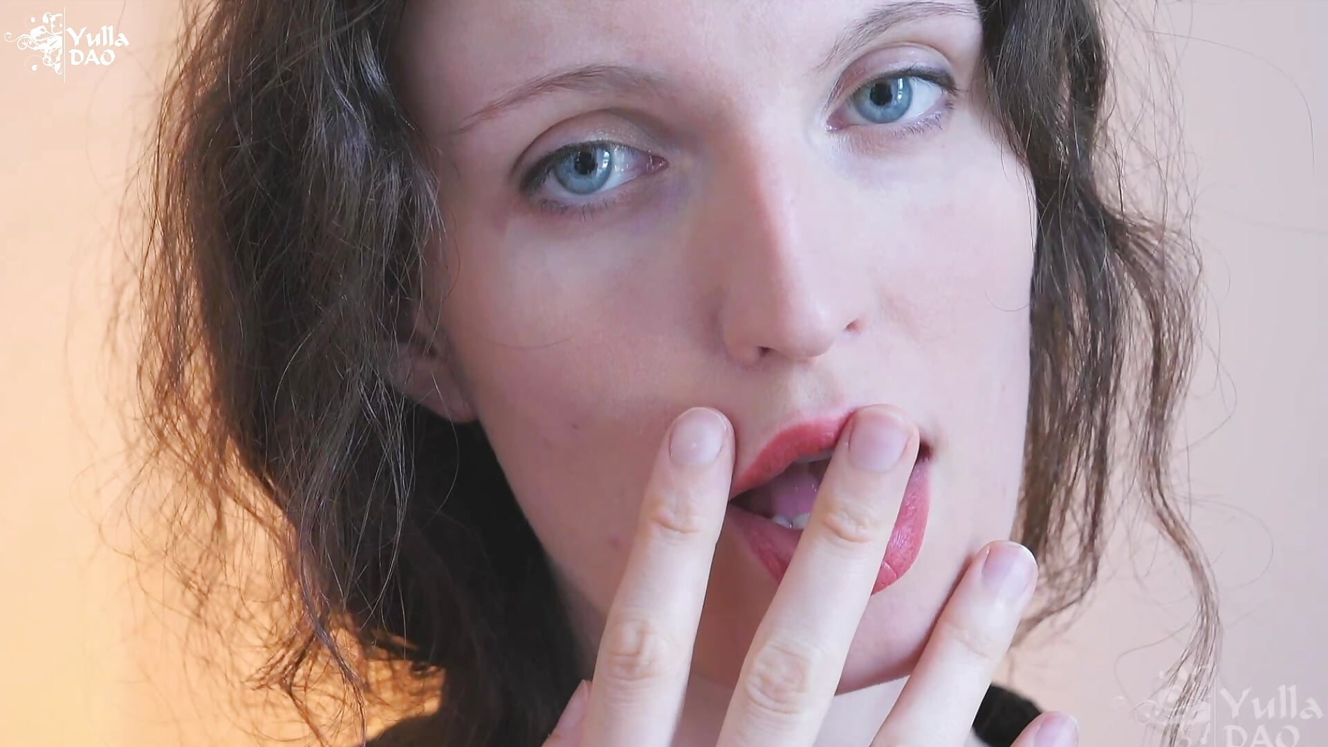 Vidéos day by day dans ma chambre - video di yulladao modella di cam