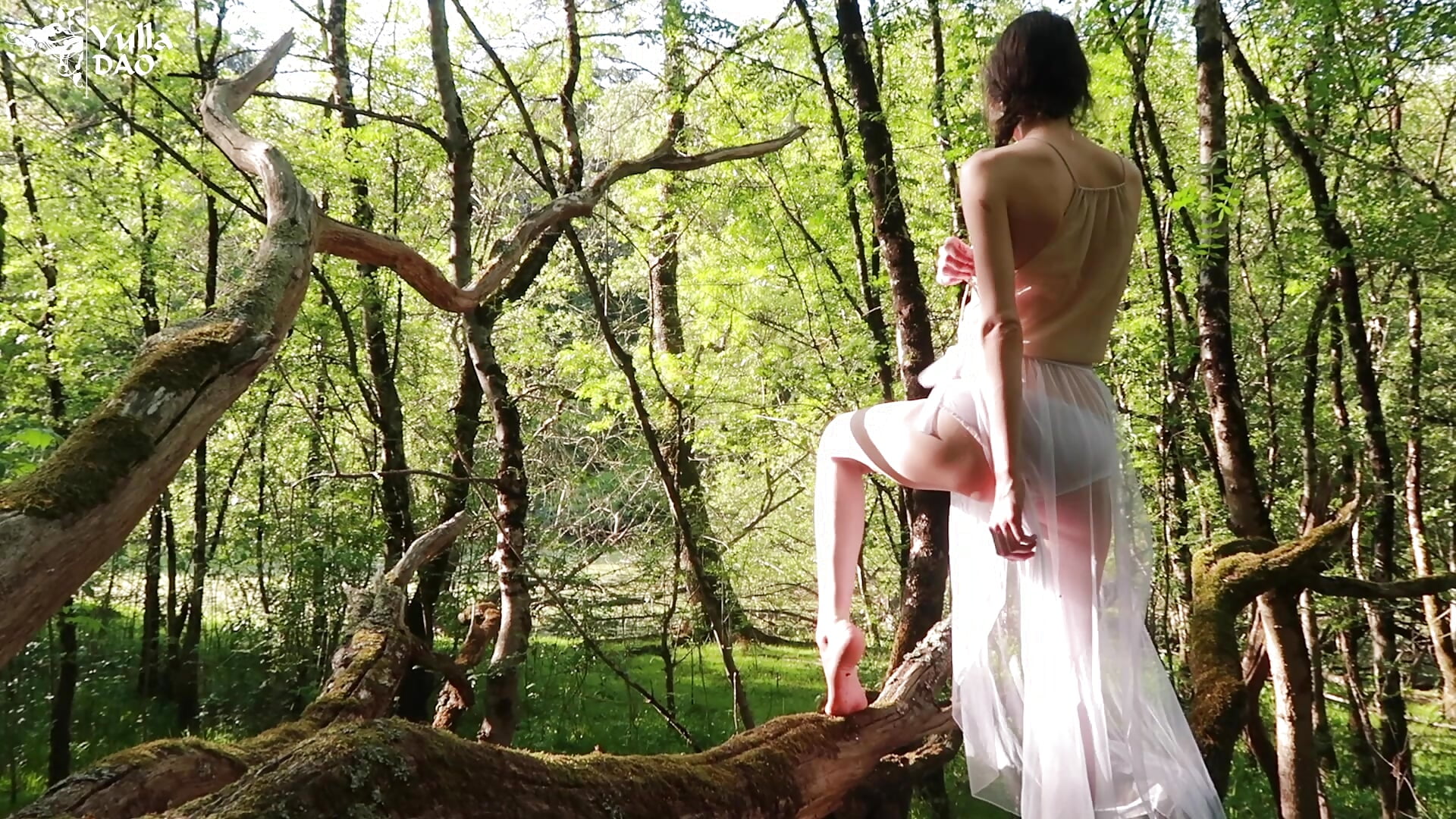 Nymphe des marais teaser - video di yulladao modella di cam