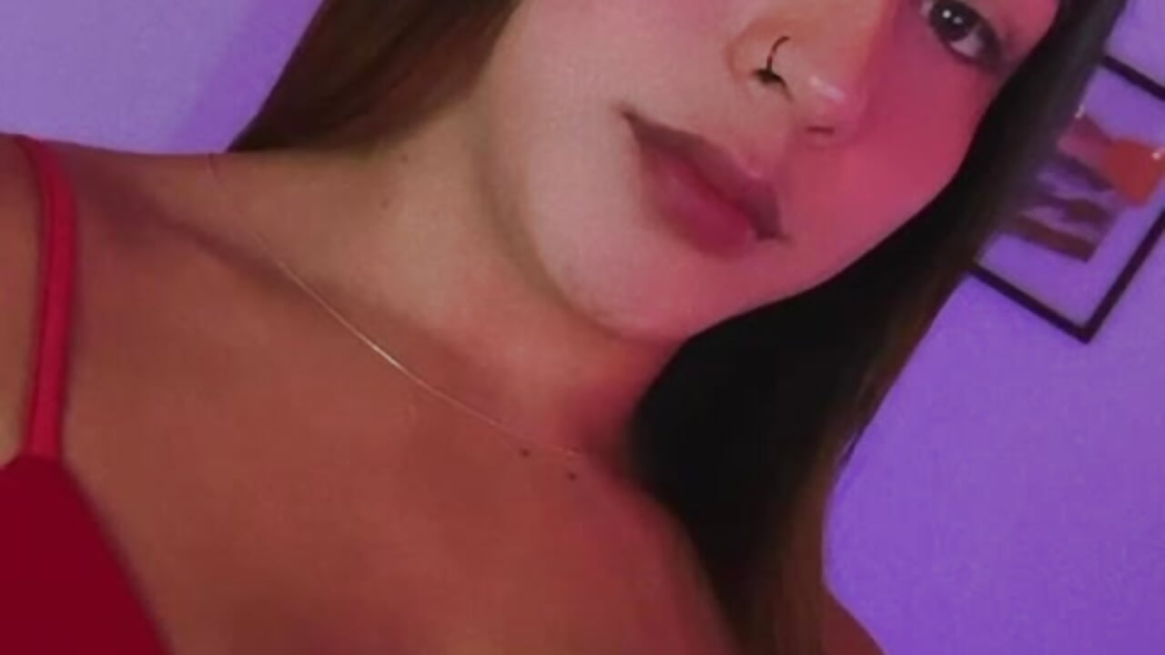 Hello welcoming December  ❤💜 - Vídeo de jesica__simpson, modelo de vídeos