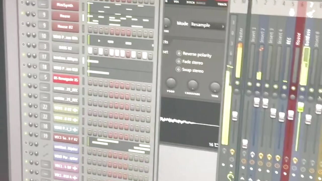 SomeBeats - video by TeximusMax cam model