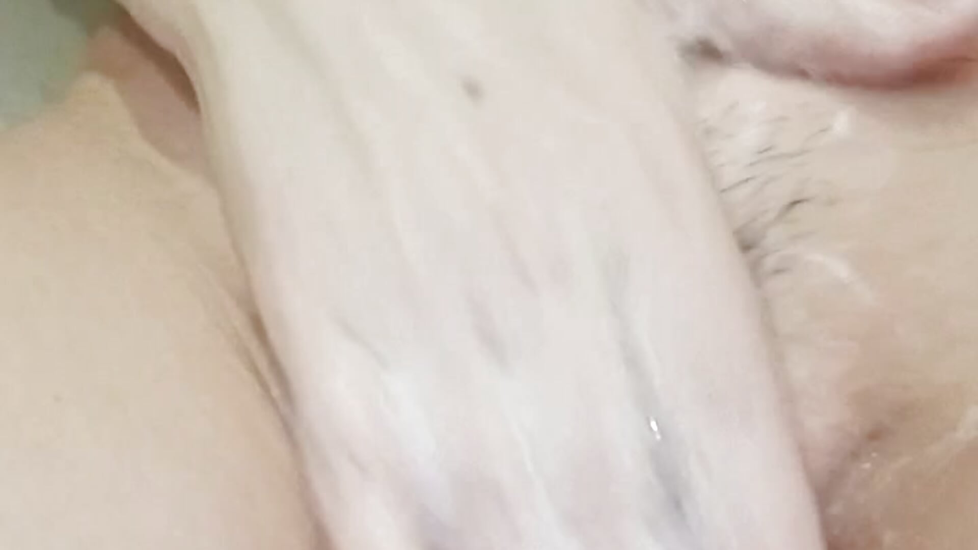 Soaping up my pussy - Video von BeatriksS Cam-Model